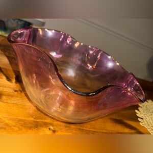 Vintage Amethyst Art Glass Bowl